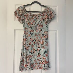 Off the shoulder short dress, ruffle sleeve, floral pattern, size 3/4